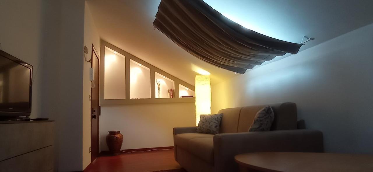 Appartamento Mansardato Ipatrizi Moncalieri Exterior foto